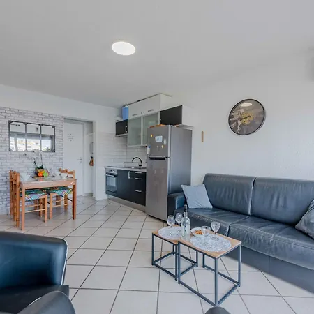 Palmyra-4 By Interhome Apartment